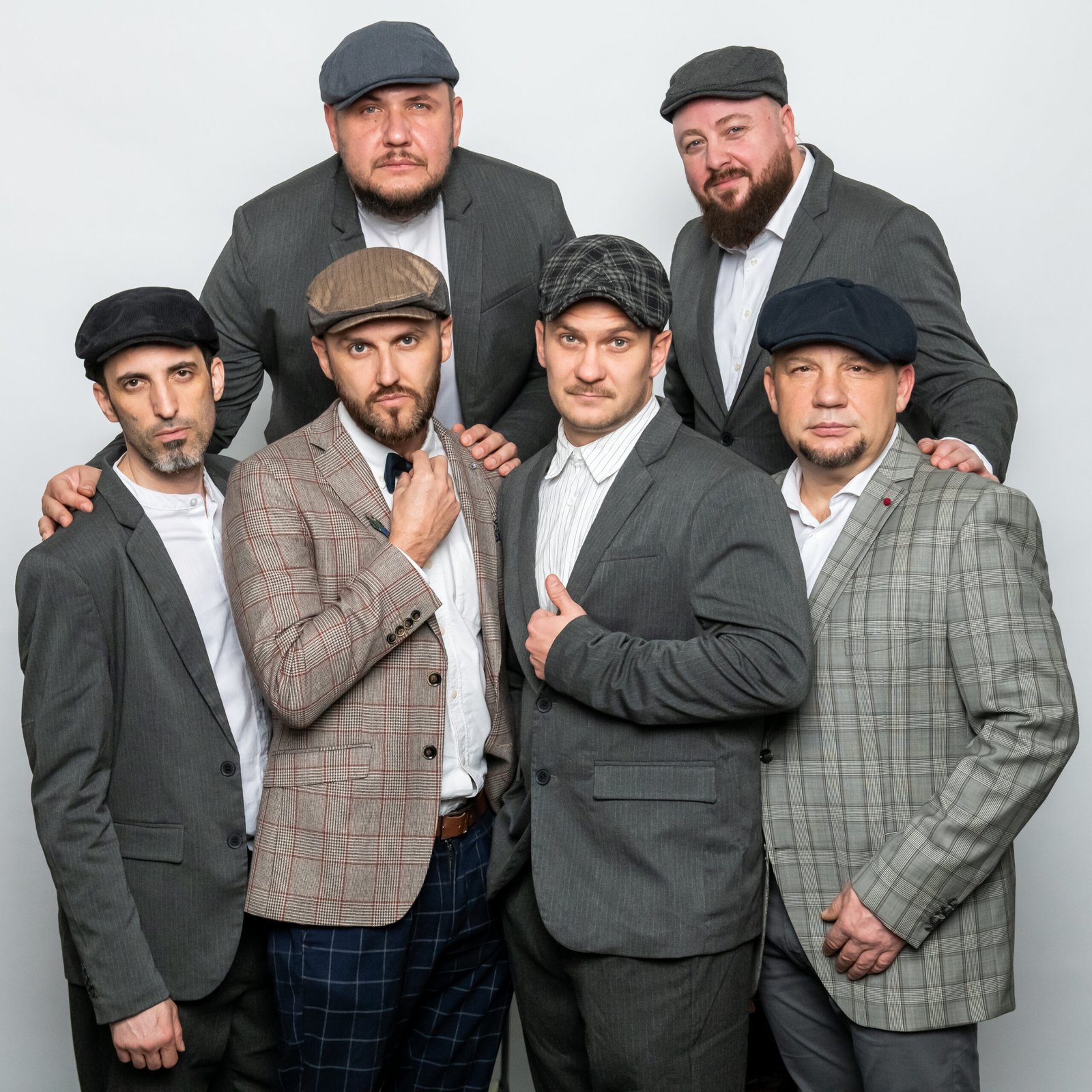Gemeinsames Gruppenfoto der Peaky Voices Band